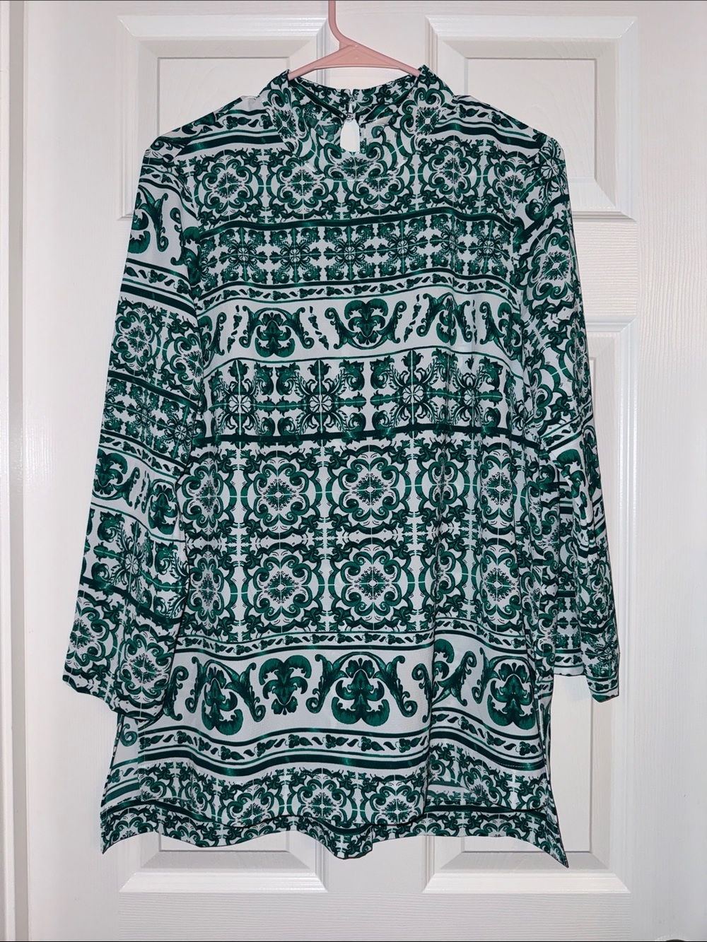 H&M Green and White Printed Long-Sleeve Tunic top